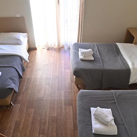 Hotel Kentrikon Chalkís Esterno foto