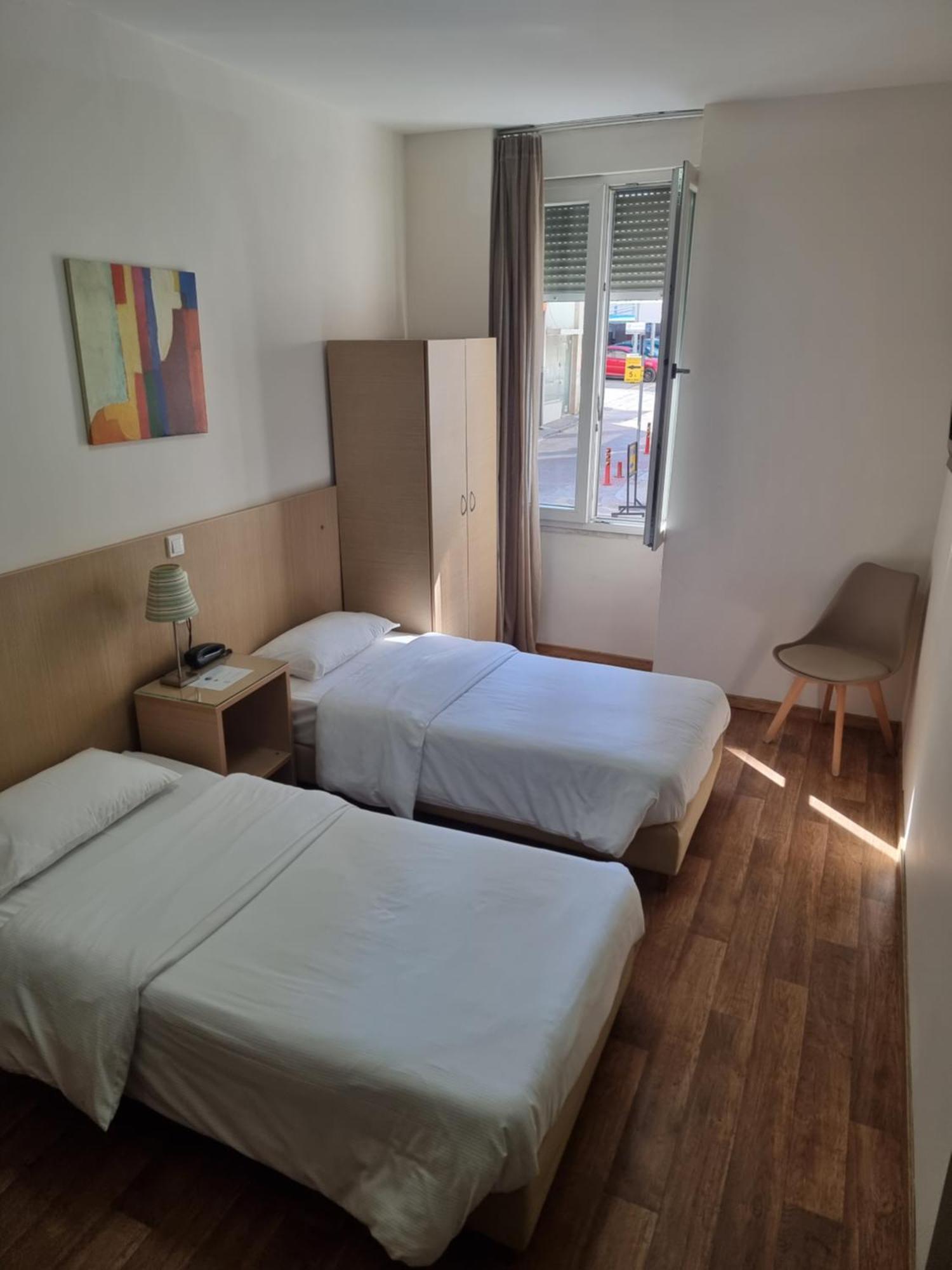 Hotel Kentrikon Chalkís Esterno foto