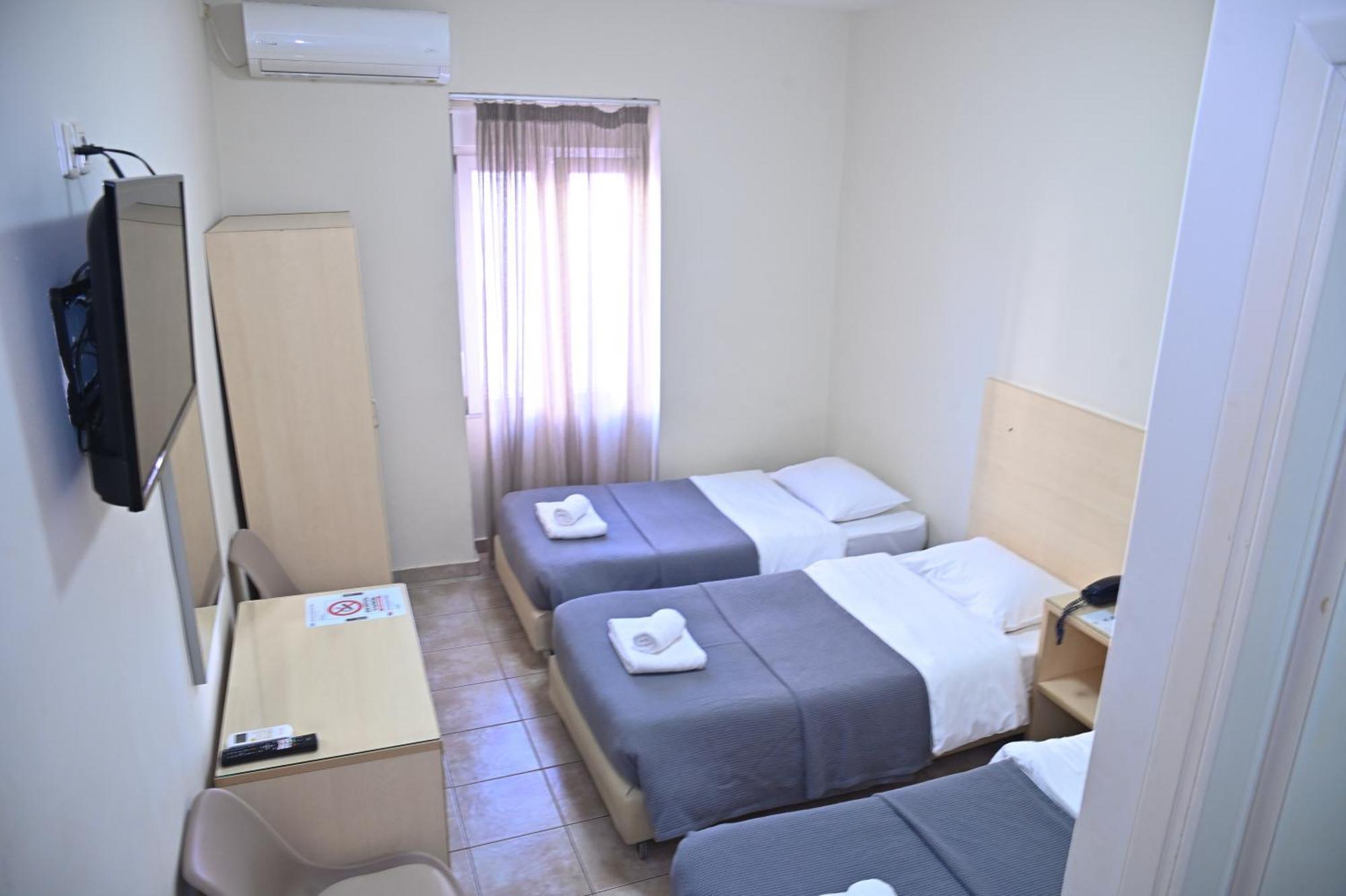 Hotel Kentrikon Chalkís Esterno foto