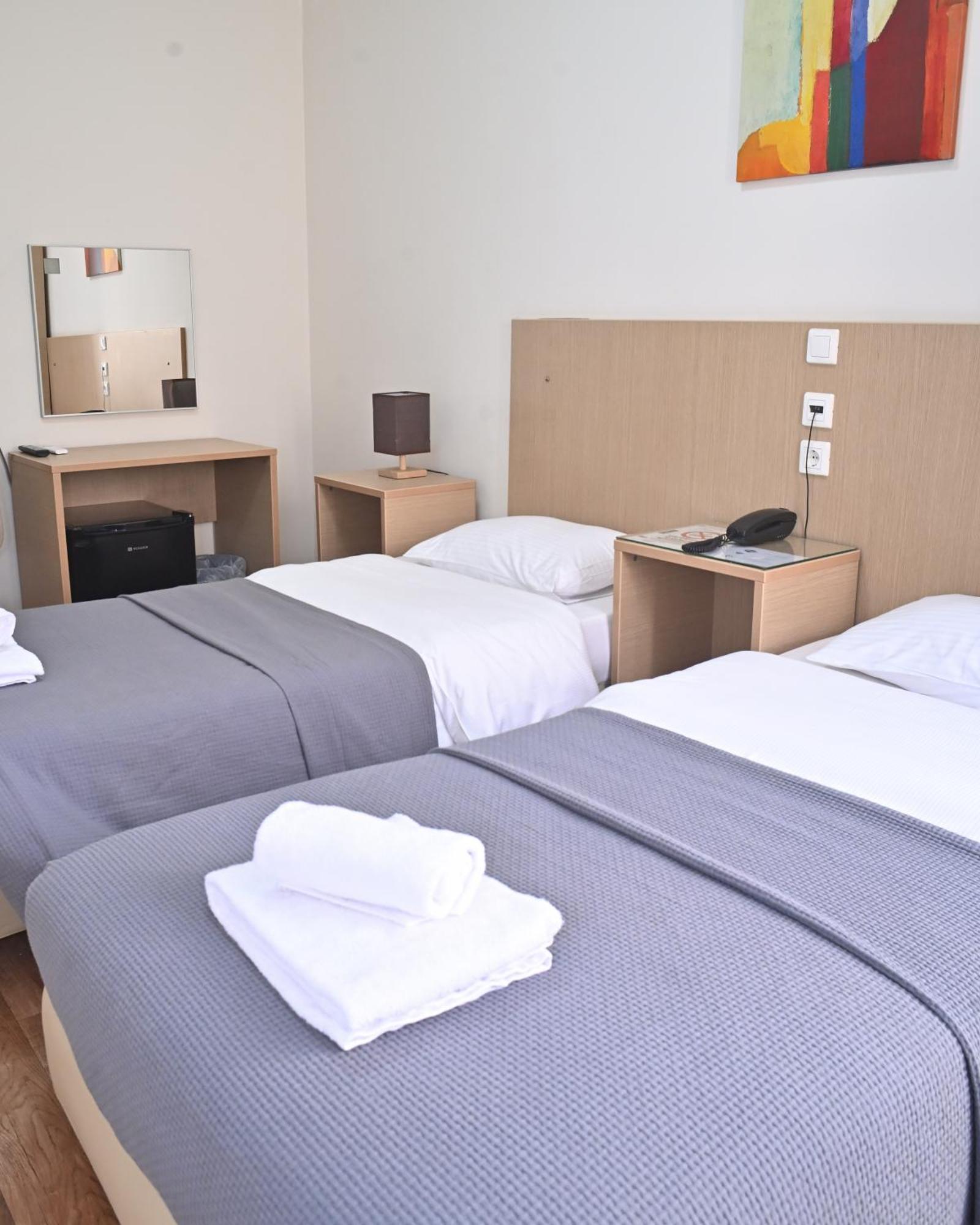 Hotel Kentrikon Chalkís Esterno foto